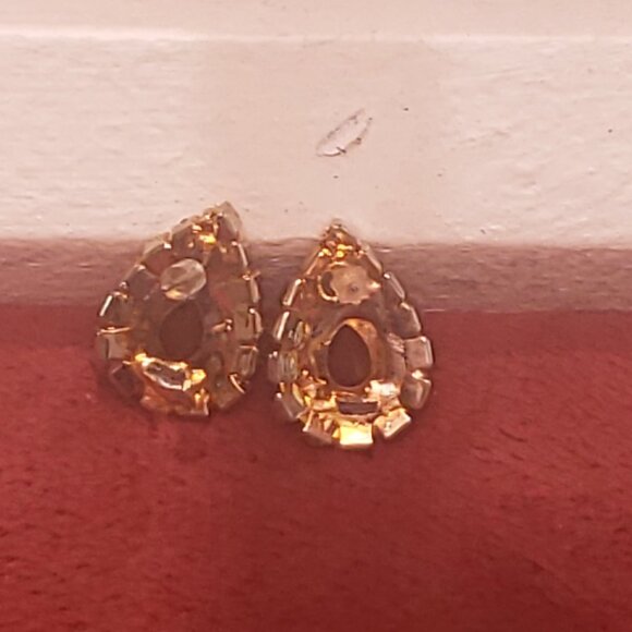 Golden Teardrop Rhinestone Necklace & Earrings - Picture 4 of 6